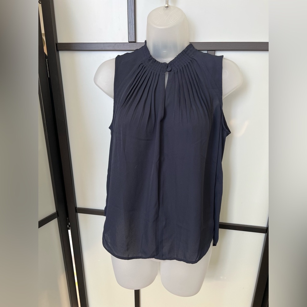 Banana Republic 2019 Pleated Top Navy Blue Small Sleeveless Blouse